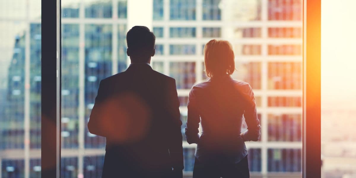 「自社がニュースの見出しに載らないようにするための5 の方法」