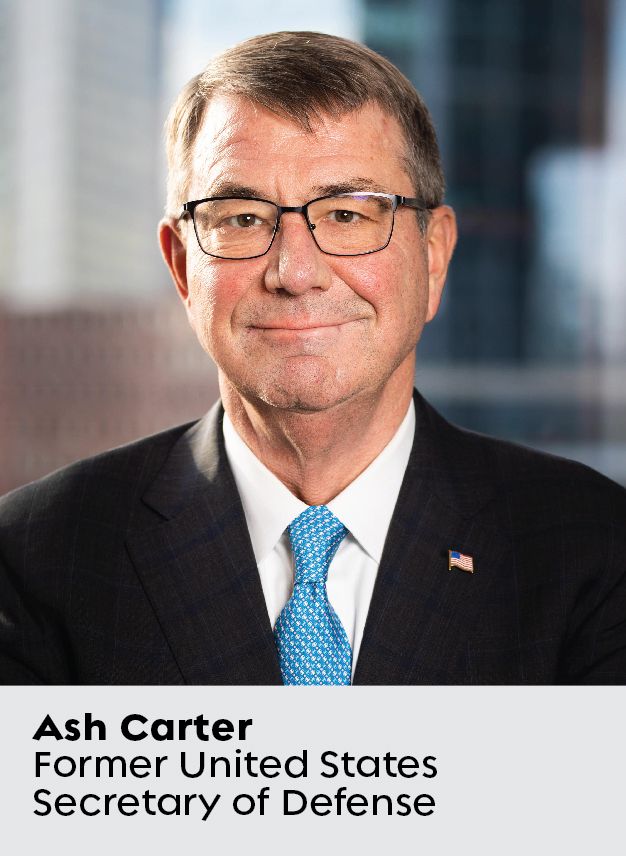 アッシュ・カーター元米国防長官の顔写真